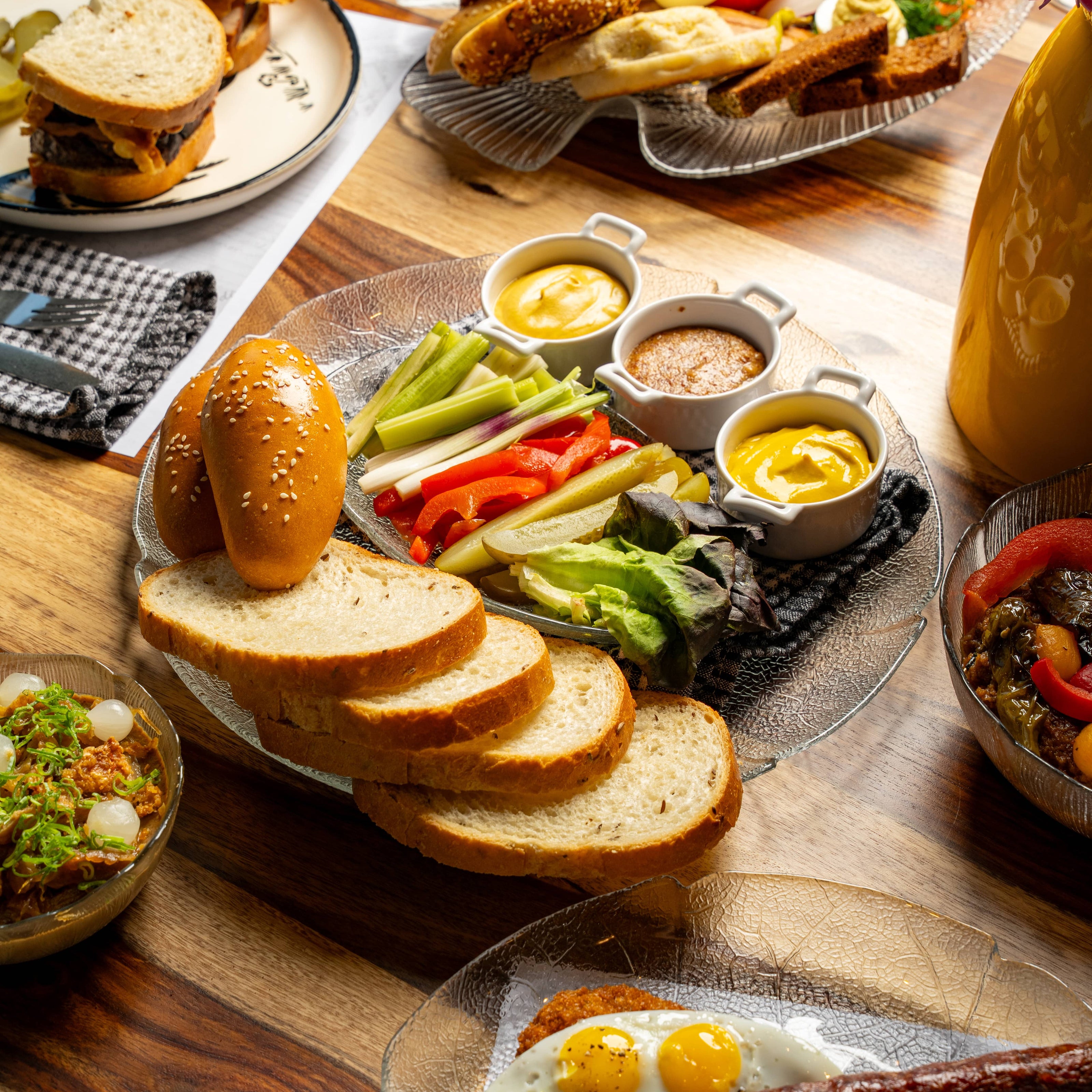Yans Deli-serving