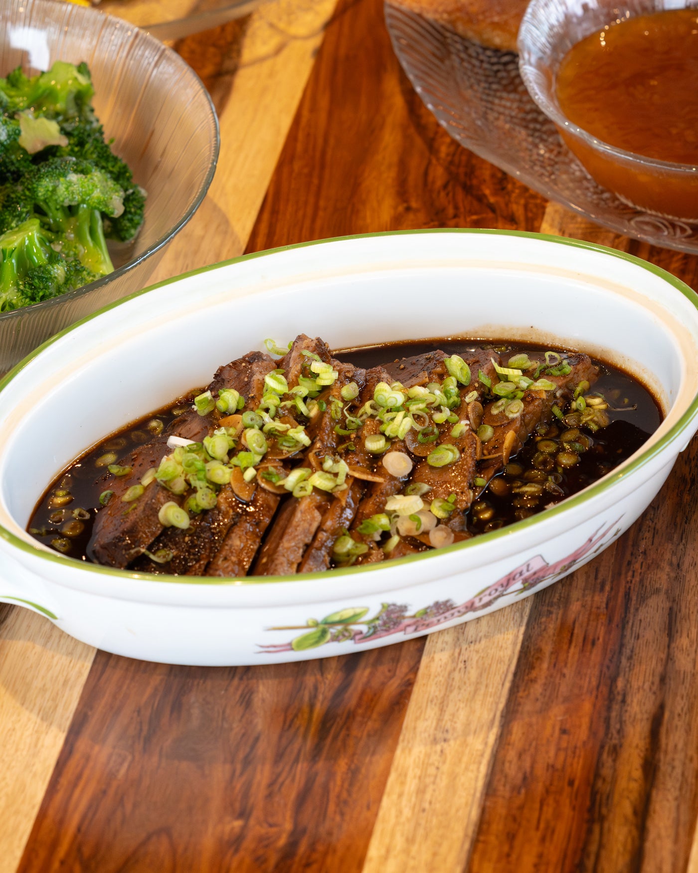 Yans Deli Oriental Take Out (Feeds 4-6)